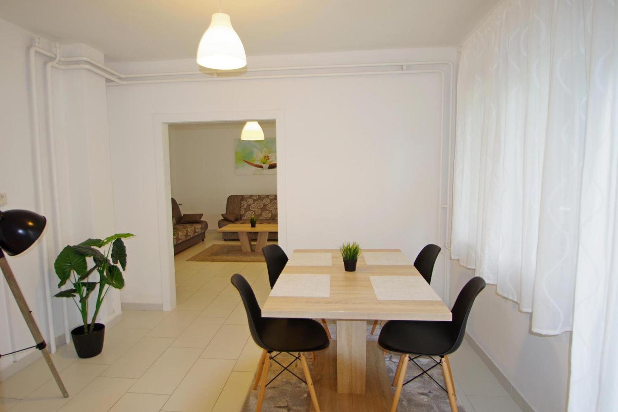 Apartments Nikolina Rakalj Extérieur photo