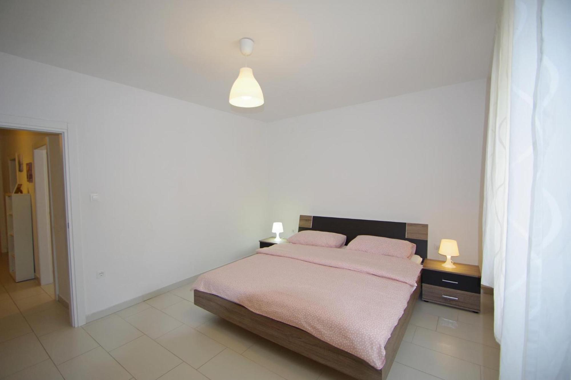 Apartments Nikolina Rakalj Extérieur photo